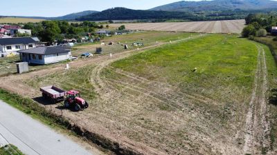 Na predaj stavebný pozemok 773 m2 v obci Svinica - 2