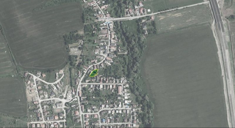 Pozemok na predaj – Beniakovce - 9
