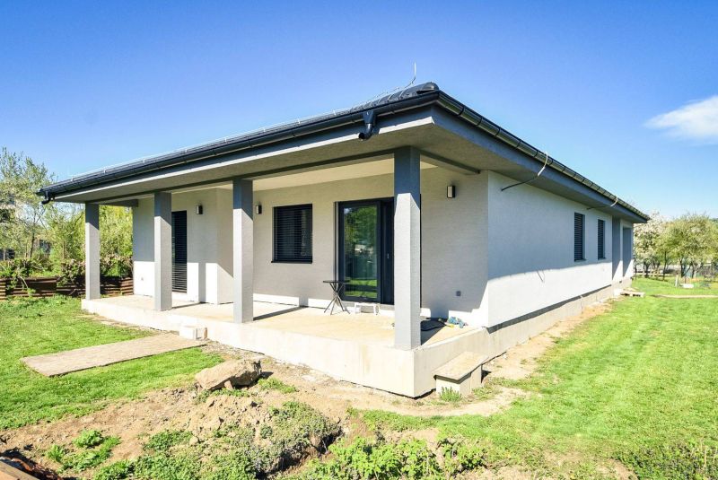Na predaj: moderný 4-izbový bungalov v obci Nižná Myšľa - 30